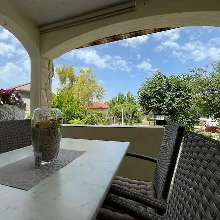 Apartment Veronika Vrsi