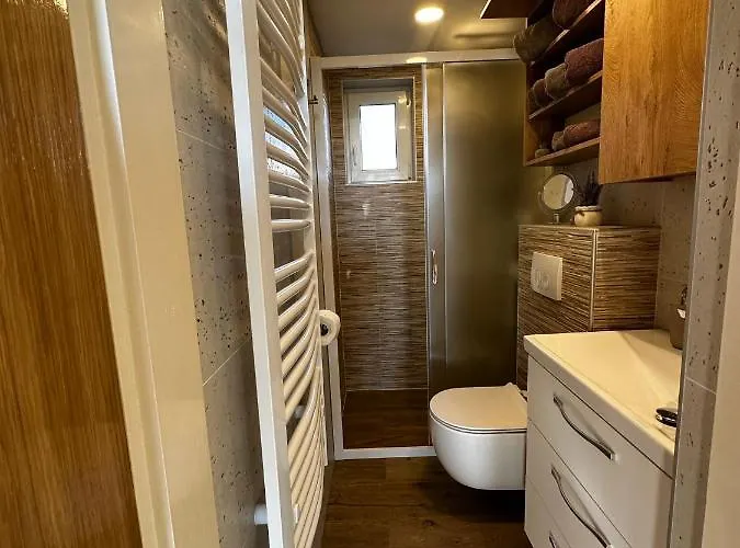 Veronika Apartment Vrsi