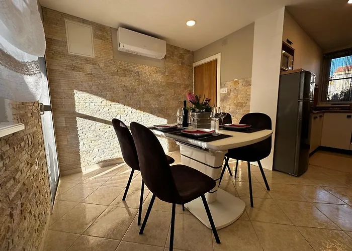 Apartment Veronika Vrsi